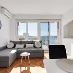 Apartamento To-do Bridge Center Sea View
