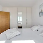 Apartment To-do Bridge Center Sea View *