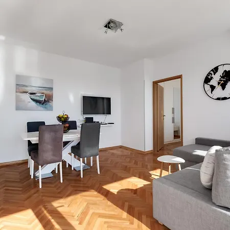 Apartman To-do Bridge Center Sea View *