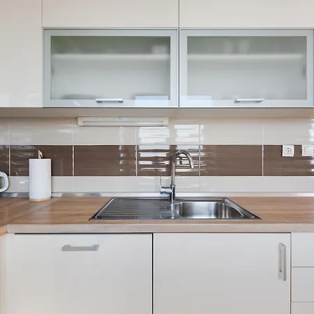 To-do Bridge Center Sea View