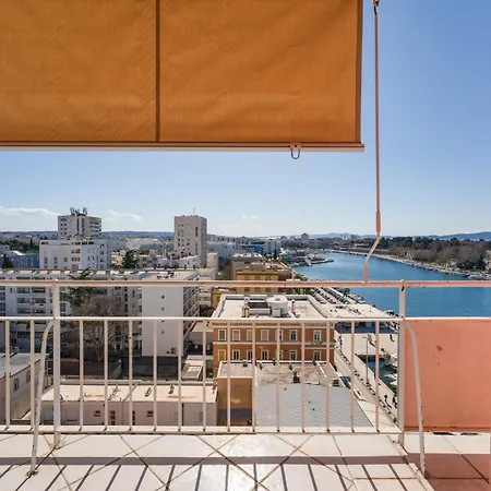 To-do Bridge Center Sea View شقة