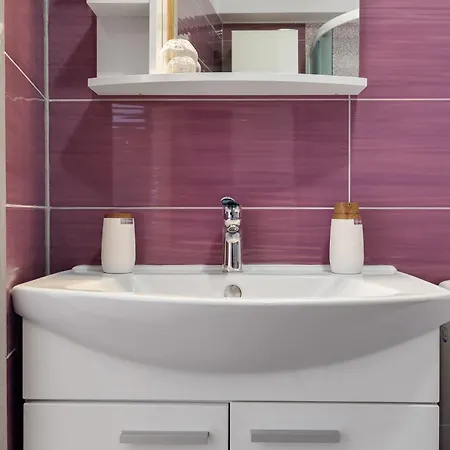 To-do Bridge Center Sea View Apartman Zára